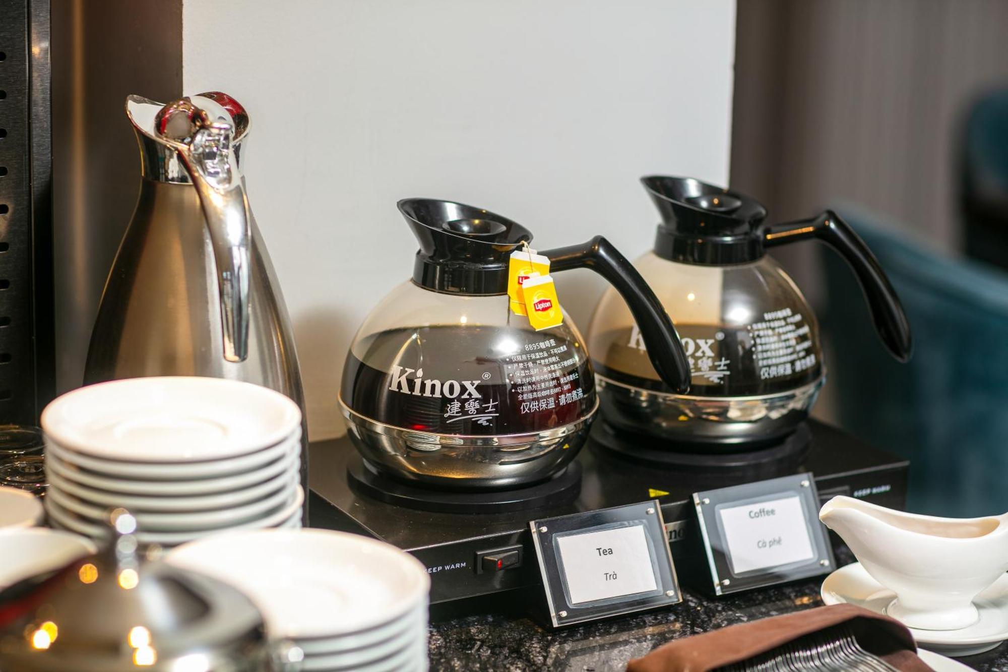 May De Ville Lakeside Hotel Hanói Exterior foto Coffee pots